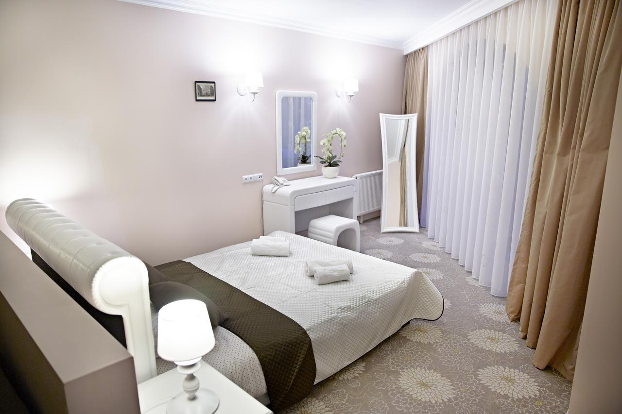 Hotel Rozdroze Nieborów Dış mekan fotoğraf