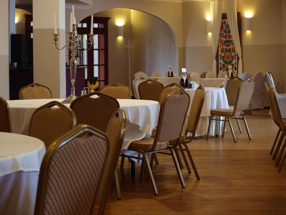 Hotel Rozdroze Nieborów Dış mekan fotoğraf