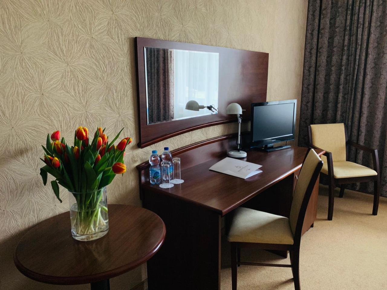 Hotel Rozdroze Nieborów Dış mekan fotoğraf