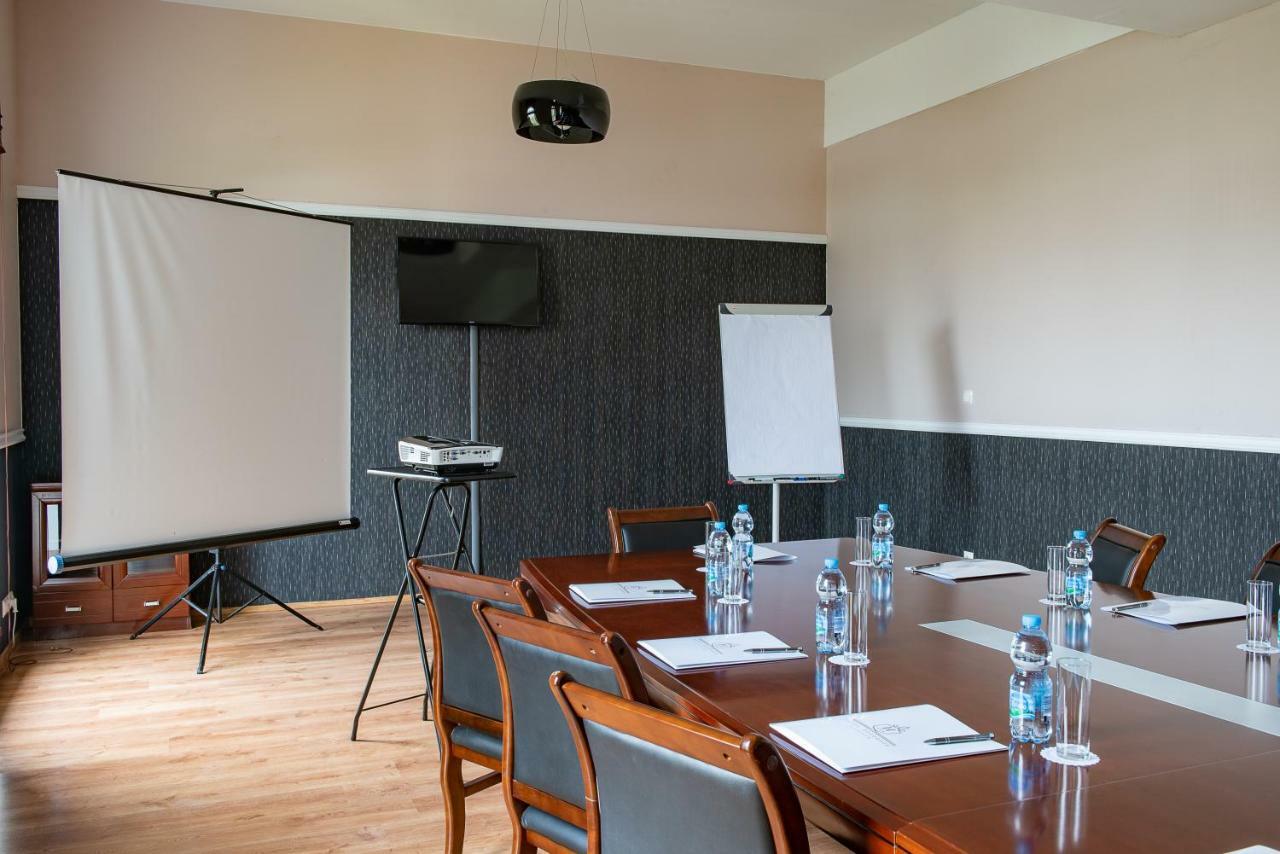 Hotel Rozdroze Nieborów Dış mekan fotoğraf