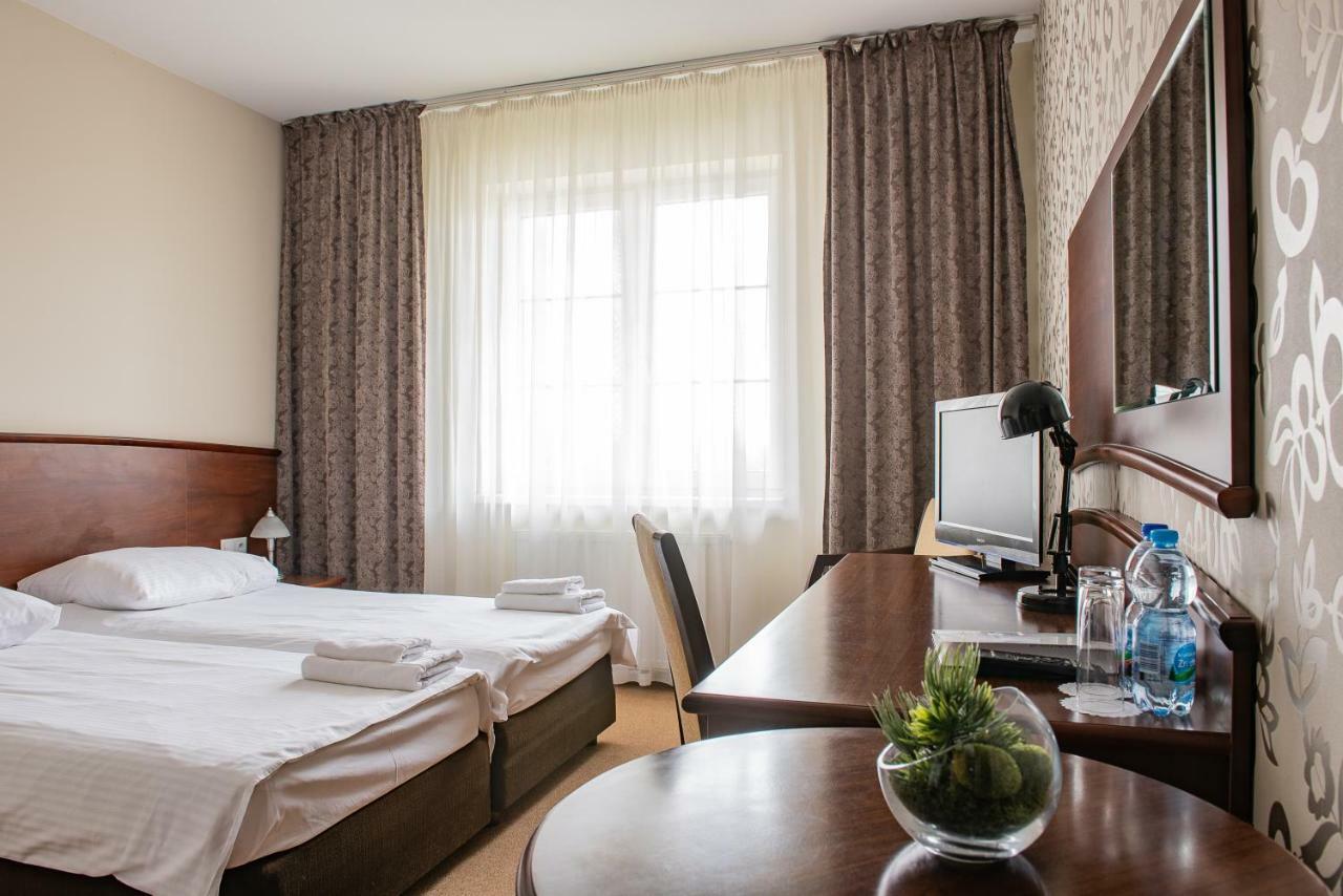 Hotel Rozdroze Nieborów Dış mekan fotoğraf